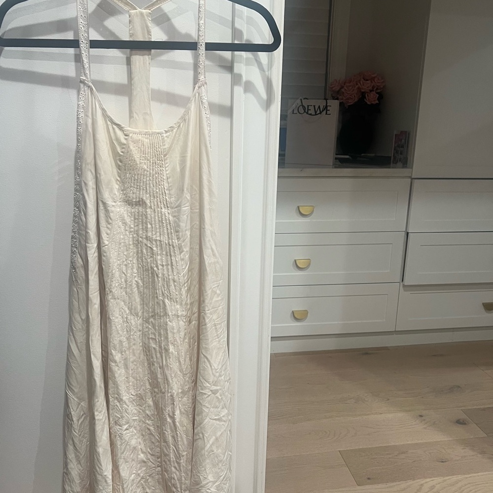 Elegant White Sleeveless Dress by Catherine Malandrino